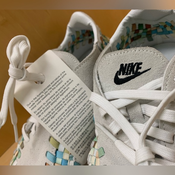 Nike Air Footscape Woven
Sail Rainbow (Women's) - Picture 2 of 8